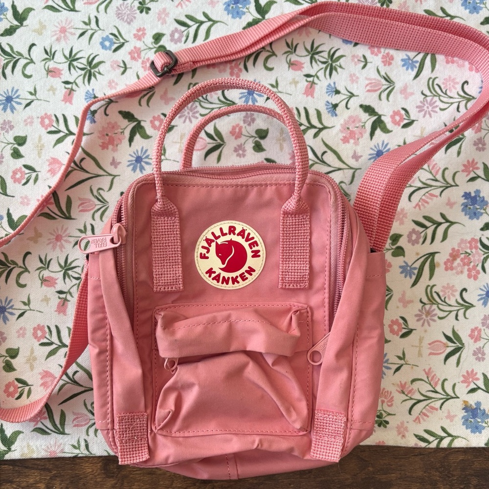 Fjallraven Pink Kanken Sling Bag